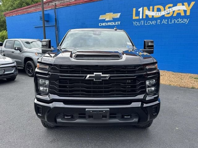 2024 Chevrolet Silverado 2500 HD Custom