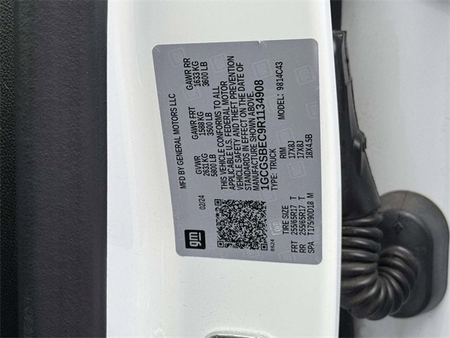 2024 Chevrolet Colorado WT