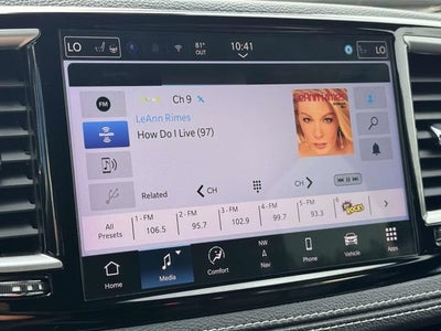 2024 Chrysler Pacifica Hybrid S Appearance Pkg