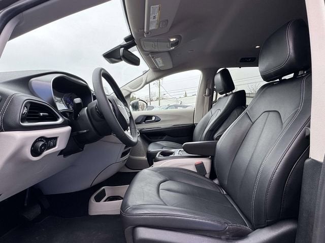 2022 Chrysler Pacifica Touring L AWD