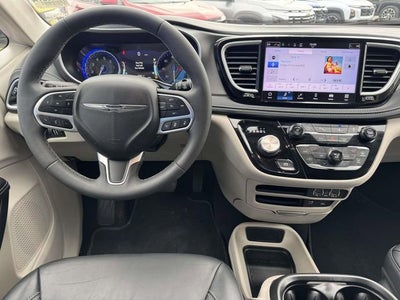 2022 Chrysler Pacifica Touring L AWD