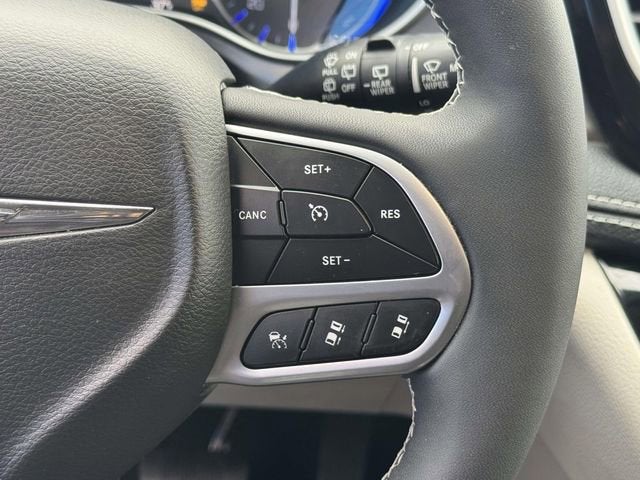 2022 Chrysler Pacifica Touring L AWD