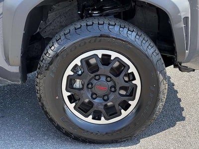 2024 Toyota Tacoma 4WD SR5