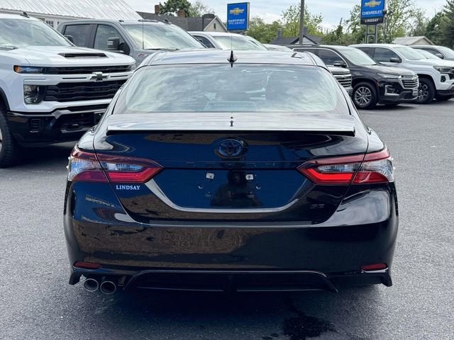 2024 Toyota Camry Hybrid SE