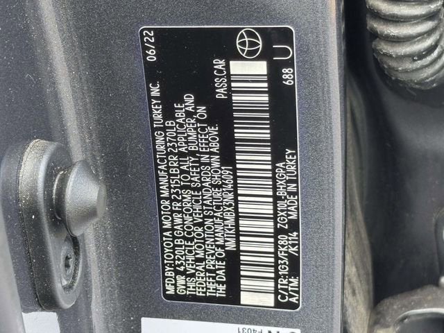 2022 Toyota C-HR XLE