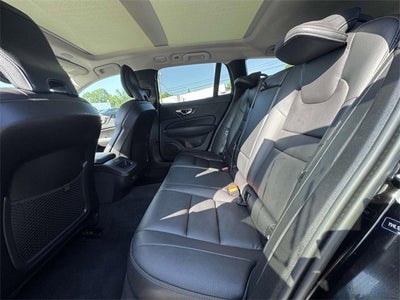 2023 Volvo V60 Cross Country Plus