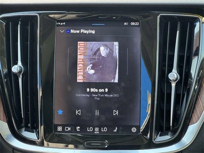 2023 Volvo V60 Cross Country Plus