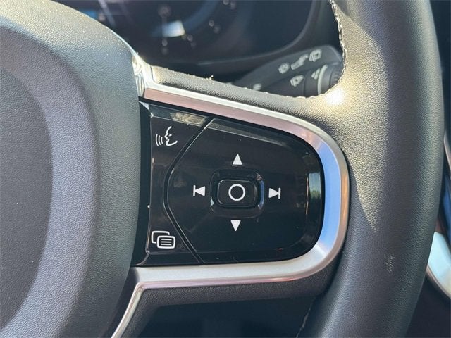 2023 Volvo V60 Cross Country Plus